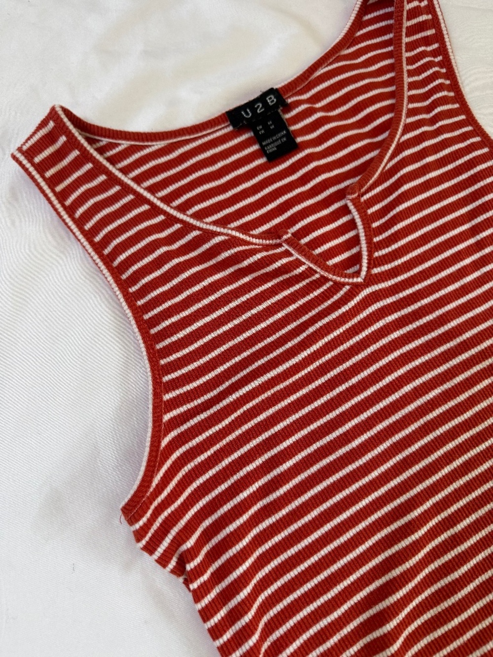 y2k U2B notched ribbed striped sleeveless tank